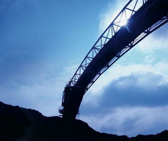 Xuất khẩu và tiêu thụ than lấy lại đà tăng trưởng Xuất khẩu và tiêu thụ than lấy lại đà tăng trưởng