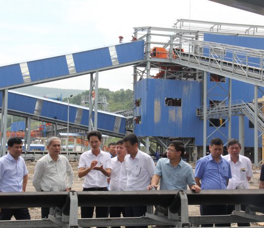Đẩy nhanh tiến độ Dự án Nhà máy tuyển than Khe Chàm