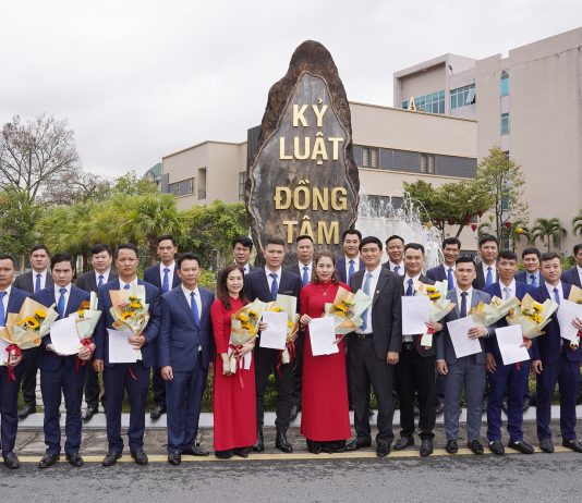Đảng ủy Công ty CP than Vàng Danh: Kết nạp 11 quần chúng ưu tú vào Đảng